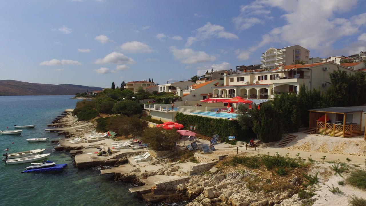 Apartments Villa Marija Seget Vranjica Exterior foto